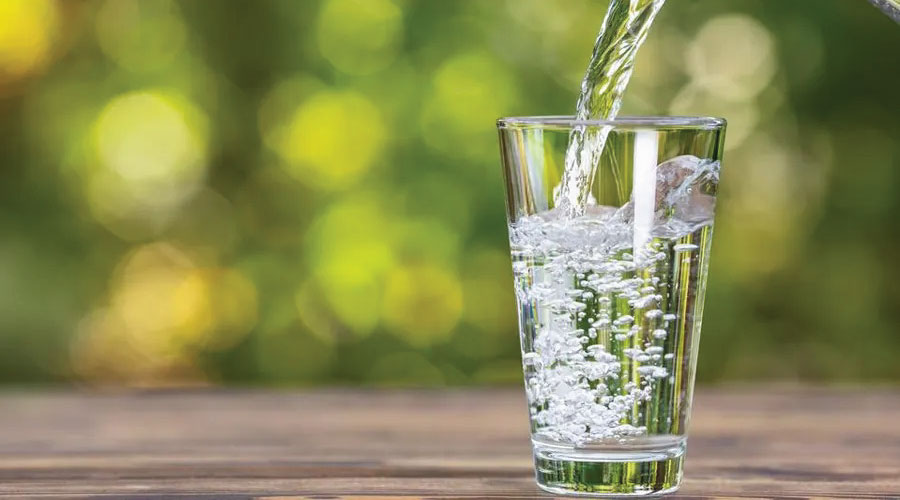 How Black Alkaline Water Benefits