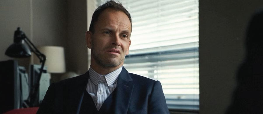 jonny lee miller speak languages_1